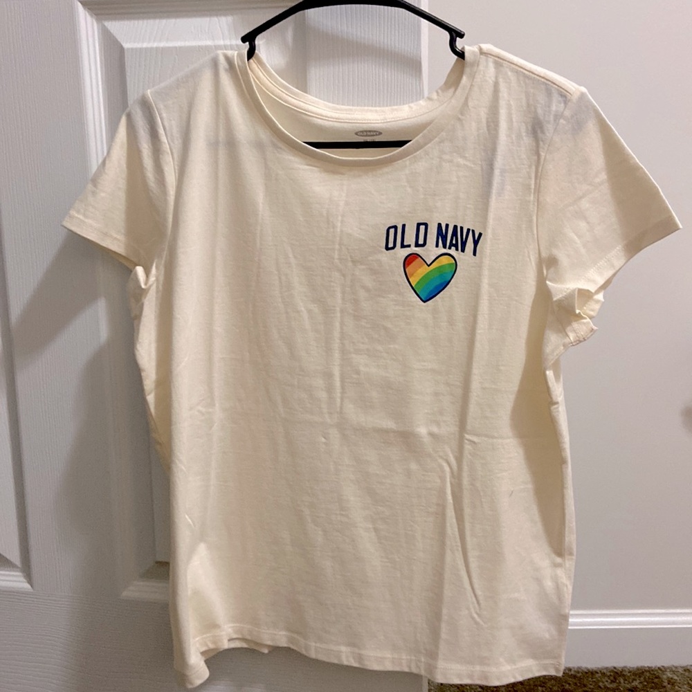Hello! This piece of clothing is from old navy. The size is XXL (18) plus girls. - Picture 1 of 3